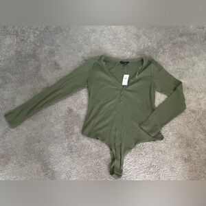 Banana Republic Olive Green Long Sleeve Women's Bodysuit